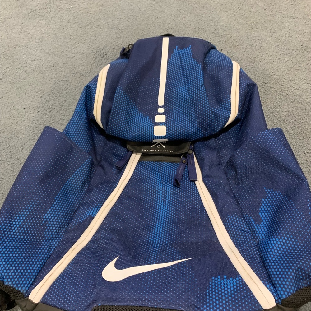 Nike Elite Backpack - Picture 2 of 3